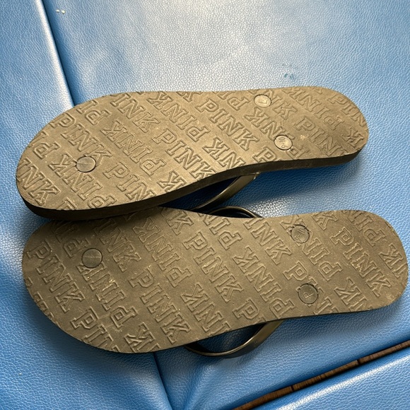 VS Pink Flip Flops - Picture 3 of 3